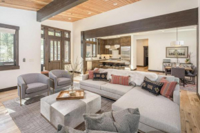 Lavish & Modern Alpine Escape